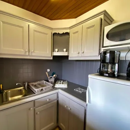 Chalet Domaine De Grezelou Saint-Martial-de-Nabirat