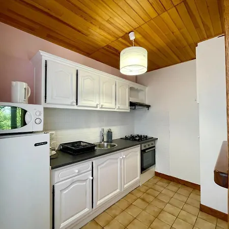 Chalet Domaine De Grezelou Saint-Martial-de-Nabirat