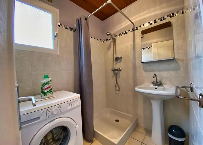 Domaine De Grezelou Chalet Saint-Martial-de-Nabirat